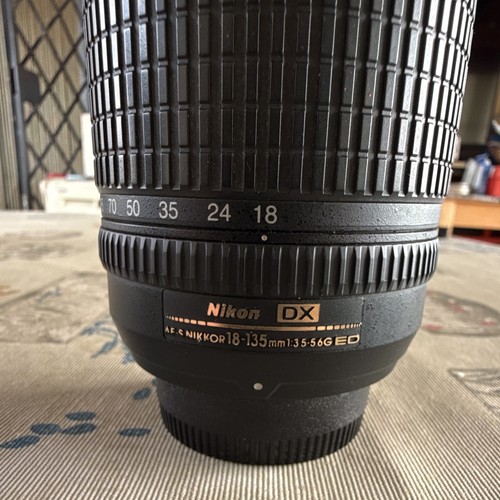 Nikon nikkor 18 135mm - nikon, dx